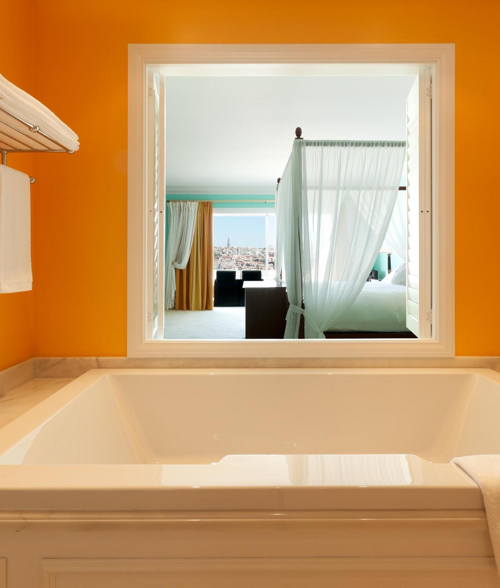 Deluxe Suite with Panoramic River View,1274388751:JPEG